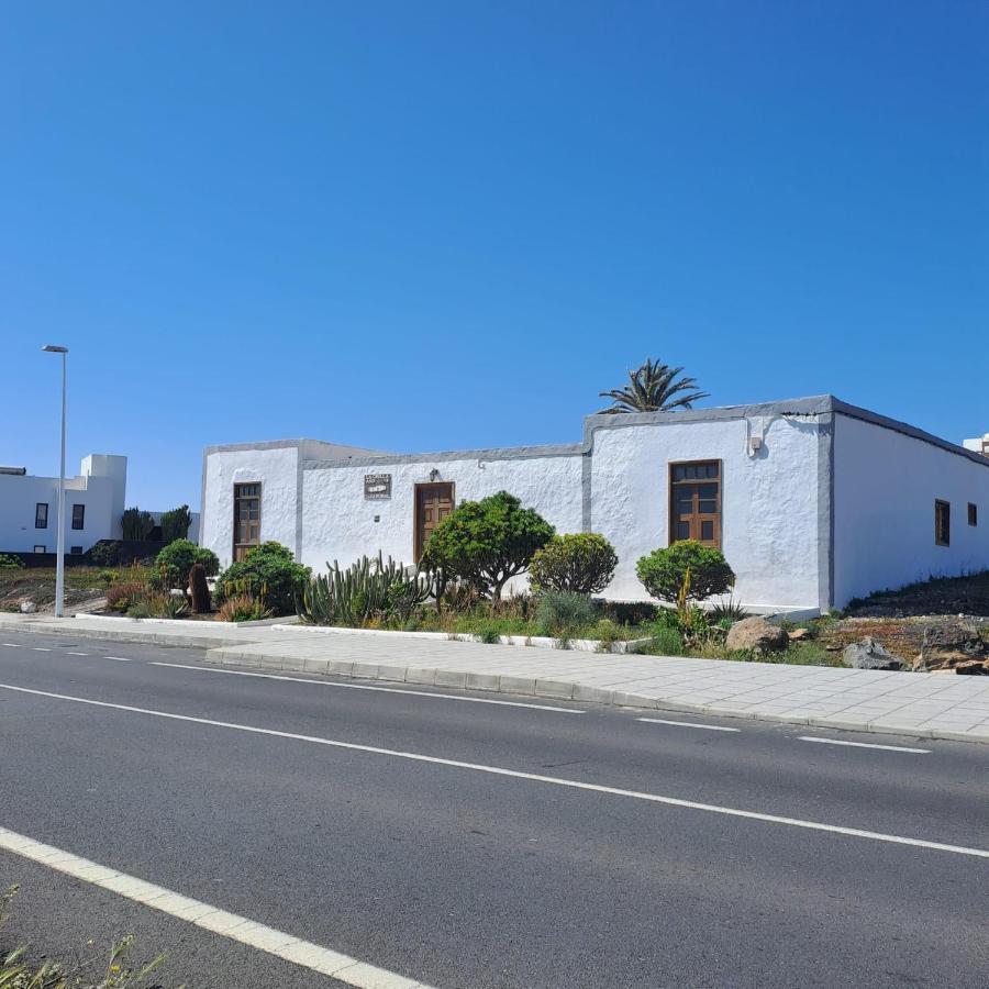 Casona La Orilla 1908 Tias Bed and Breakfast Εξωτερικό φωτογραφία
